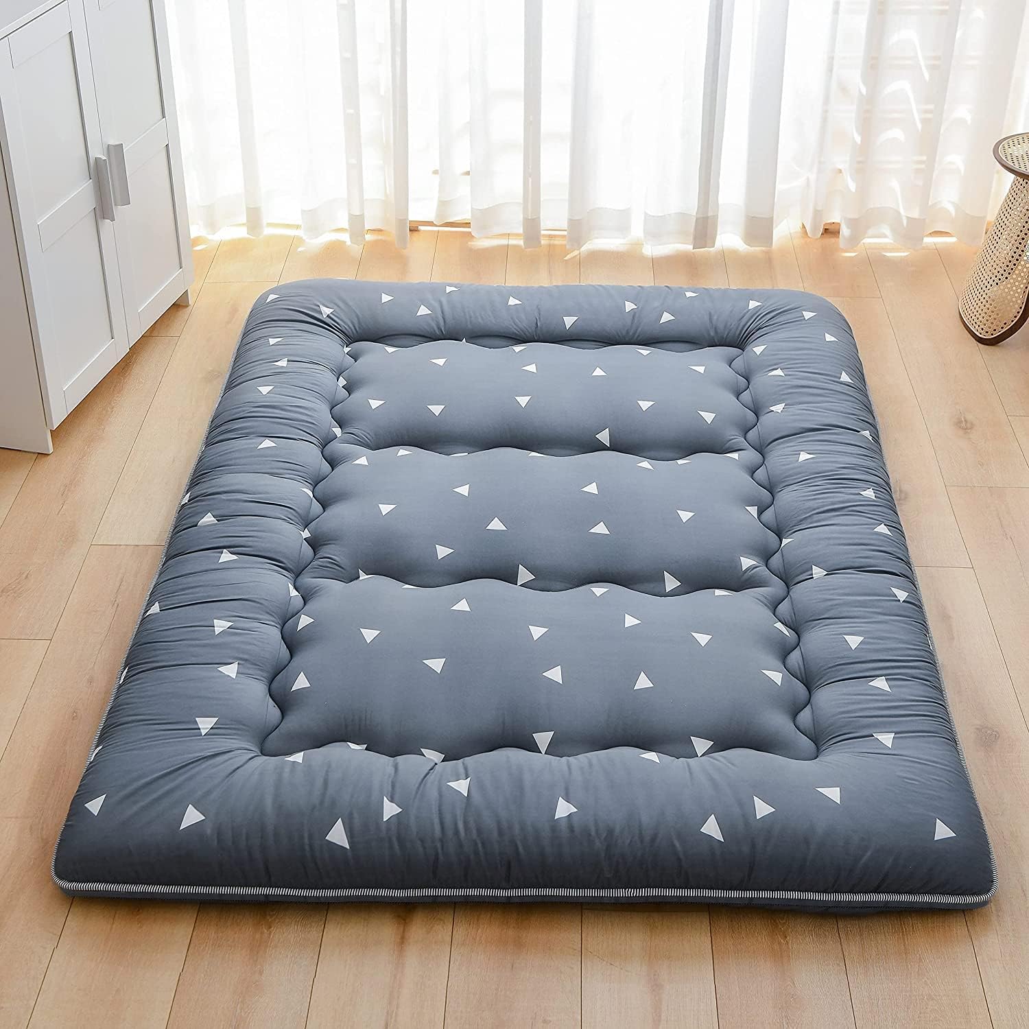 XICIKIN Japanese Floor Mattress, Japanese Futon Mattress Foldable Mattress, Roll Up Mattress Tatami Mat with Washable Cover, Easy to Store and Portable for Camping, Gray, Twin Full Queen