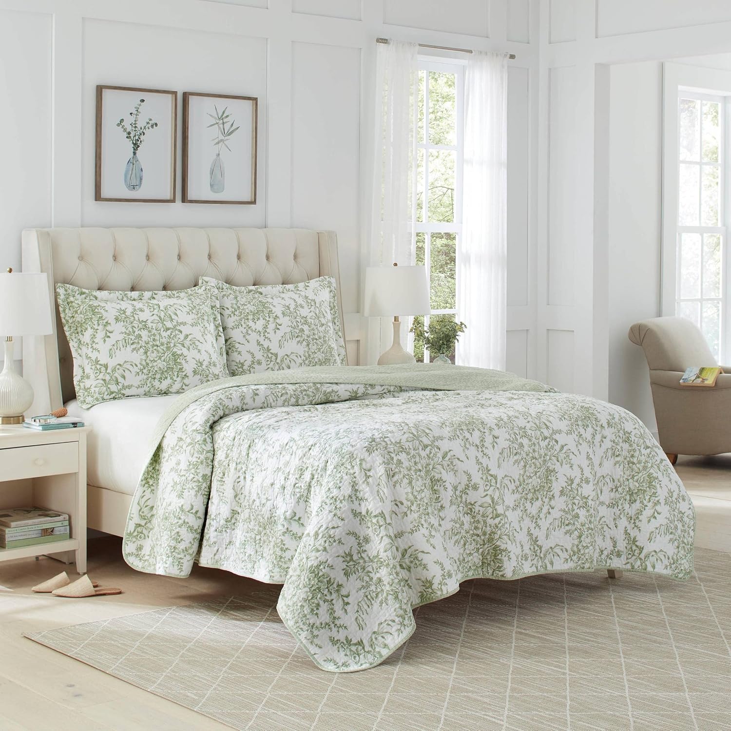 Laura Ashley - King Quilt Set, Reversible Cotton Bedding with Matching Shams, Lightweight Home Decor for All Seasons & Home - Cotton Ruffled Bedskirt, Lightweight & Classic Style