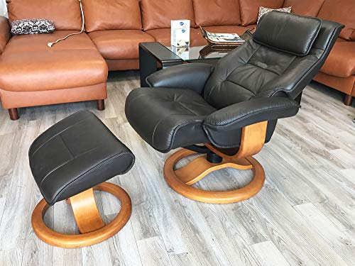 Large Ergonomic Recliner Chair with Ottoman in Stone NL 130 Nordic Line Leather with a Teak Wood Stain Base