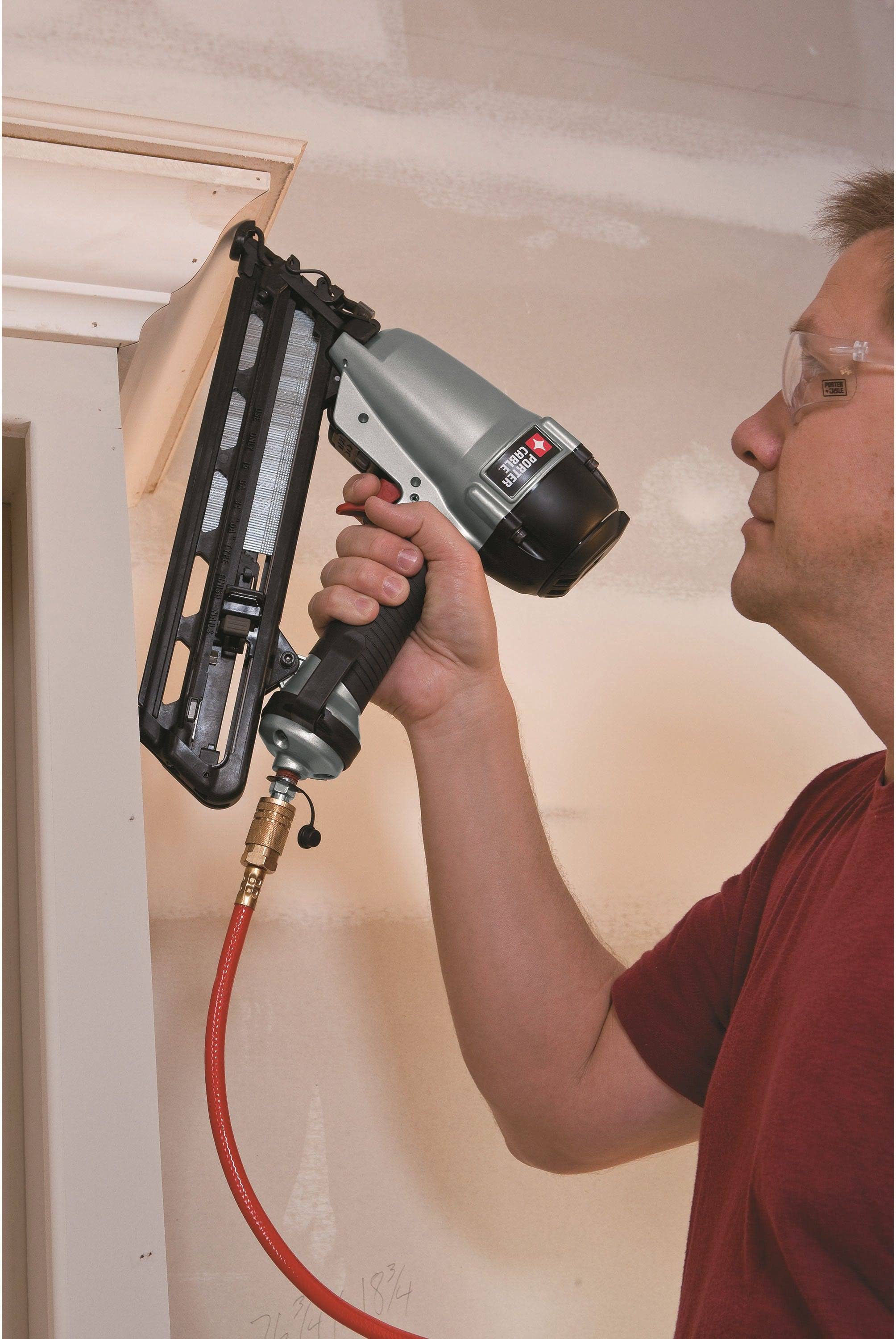 Porter Cable DA250C 15 Gauge 2-1/2x22 Angle Finish Nailer Kit