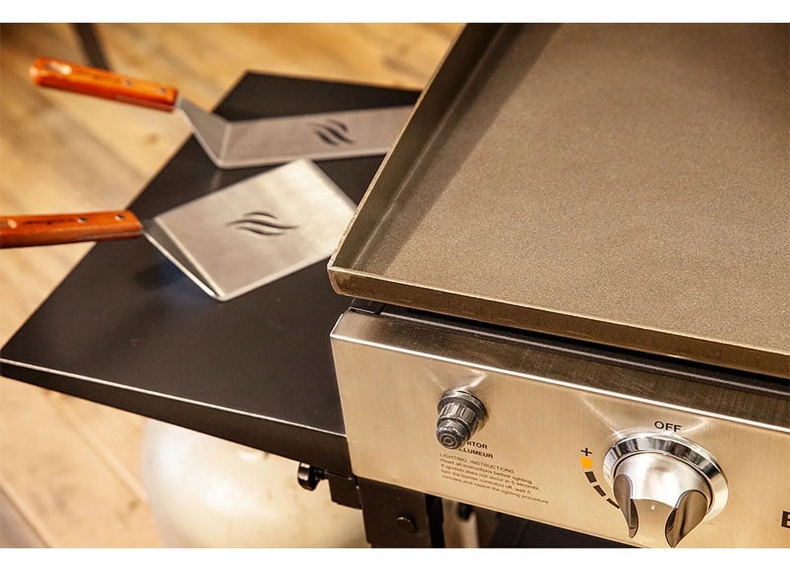 Blackstone 2-Burner 28" Griddle Cooking Station with Stainless Steel