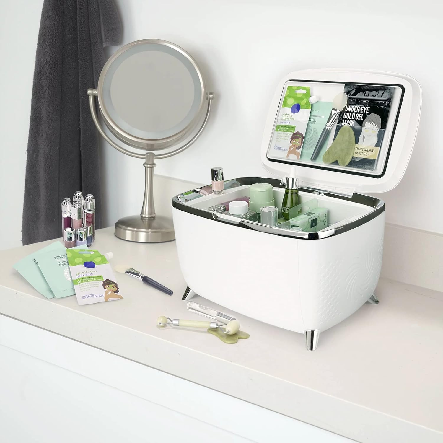 PERSONAL CHILLER Mini Skincare Fridge 6 Liter, Portable Cosmetic Fridge, Low Noise Small Refrigerator for Beauty Products, Beverage, Home, Bedroom, Dorm, Office