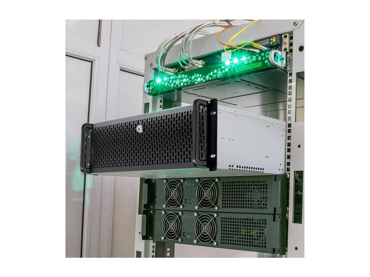 Rosewill RSV-L4500U 3.5 in. 4U Rackmount Server Chassis Carries Up to 15 HDD u0026 Includes 6 Front 120 mm Fans 2 Rear 80 mm Fan