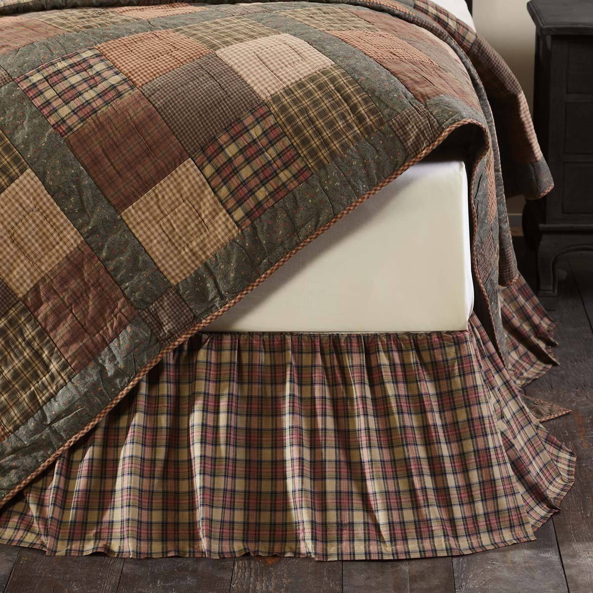 Crosswoods Queen Quilt