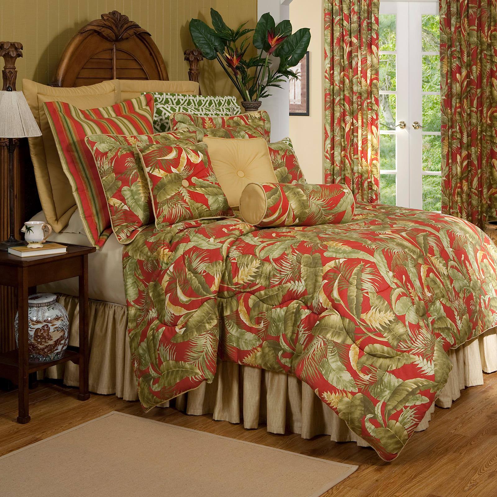 Thomasville at Home Captiva Comforter Size: Full
