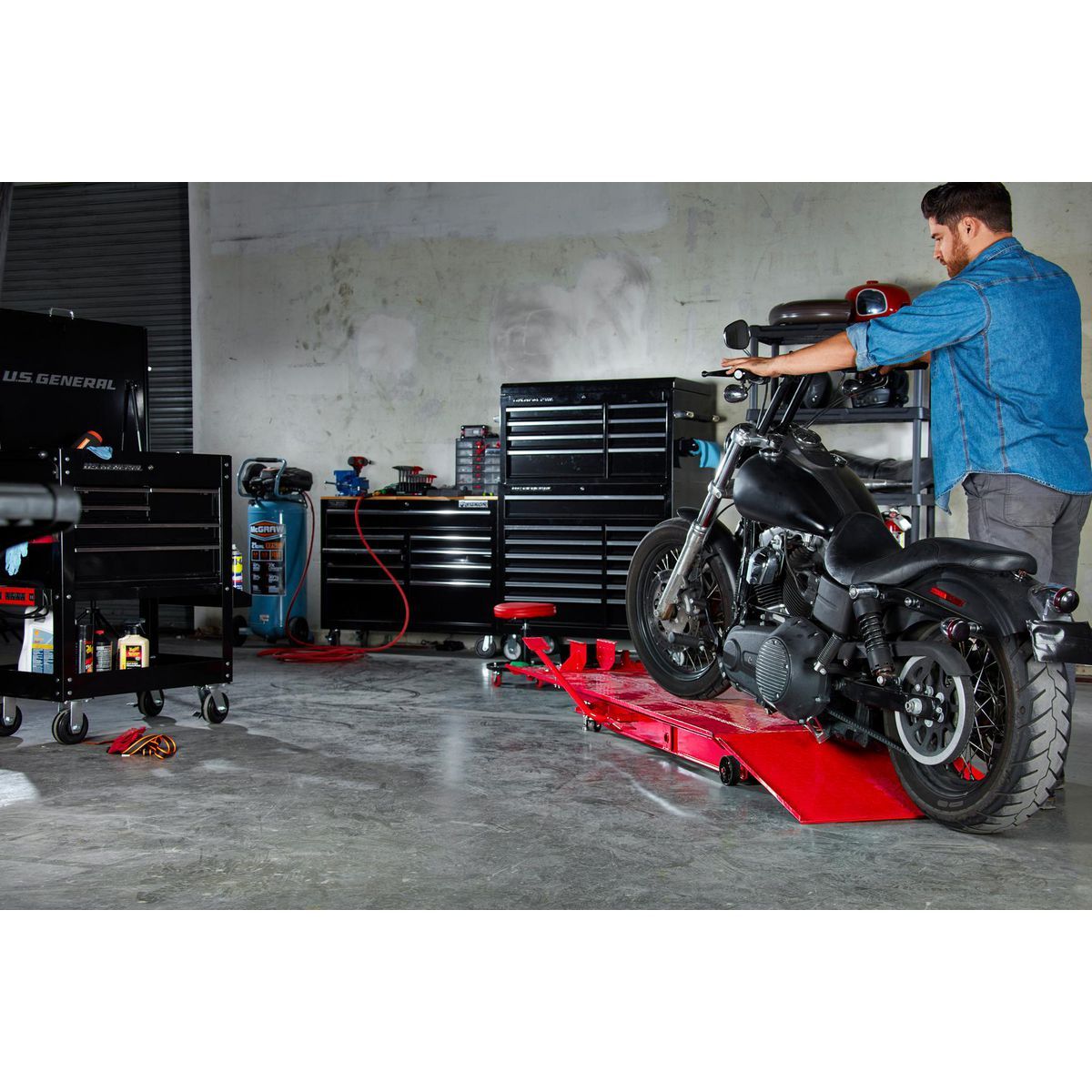 PITTSBURGH 1000 lb. Steel Motorcycle Lift
