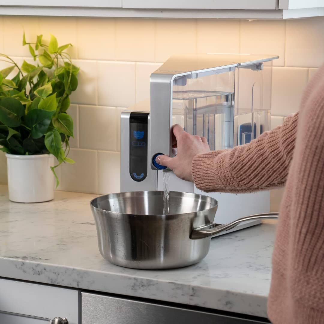 AquaTru Classic Countertop Water Filtration Purification System for PFAS & Other Contaminants with Exclusive Ultra RO Technology -No Installation-BPA Free & AquaTru Stainless Steel Water Bottle Bundle