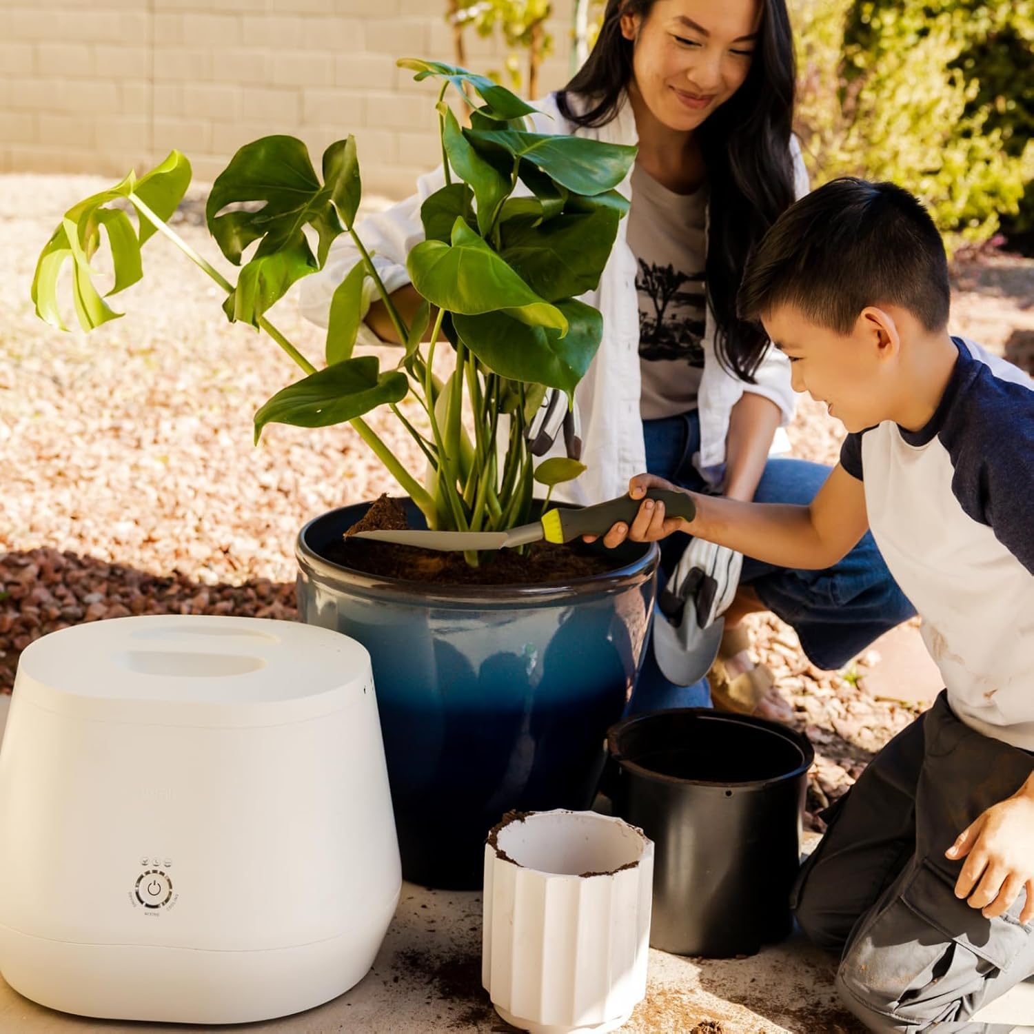 Lomi 1 | Kitchen Composter, 3L, World’s First Smart Waste Home Food Upcycler, Turn Waste into Natural Fertilizer with a Single Button, Indoor Compost, Electric Kitchen Food Recycler (45 Cycles)