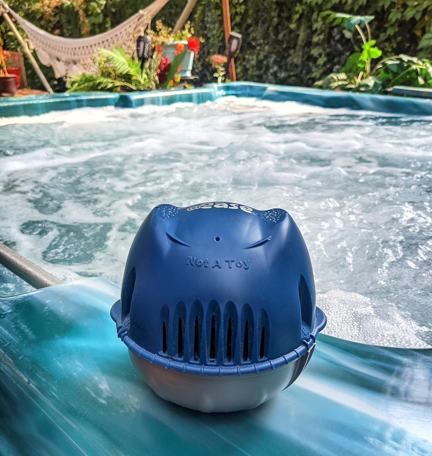HotTubClub Frog @Ease Floating Sanitizing System for Tubs and Spas - Contains (@Ease SmartChlor Sanitizing System, @Ease SmartChlor 3pk Refill Kit, Floating ScumBug & Hot Tub Care e-Book (9 Items)