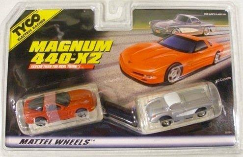 Tyco HO Scale Corvette 2 Pack Slot Car Set