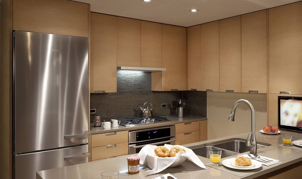 Faber 30x22 Cristal 600 CFM Convertible Under Cabinet Range Hood in Stainless Steel CRIS30SS600
