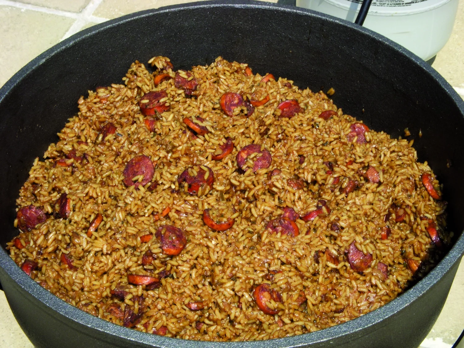 King Kooker #CI8S - Pre-Seasoned 8 qt Cast Iron Dutch Oven