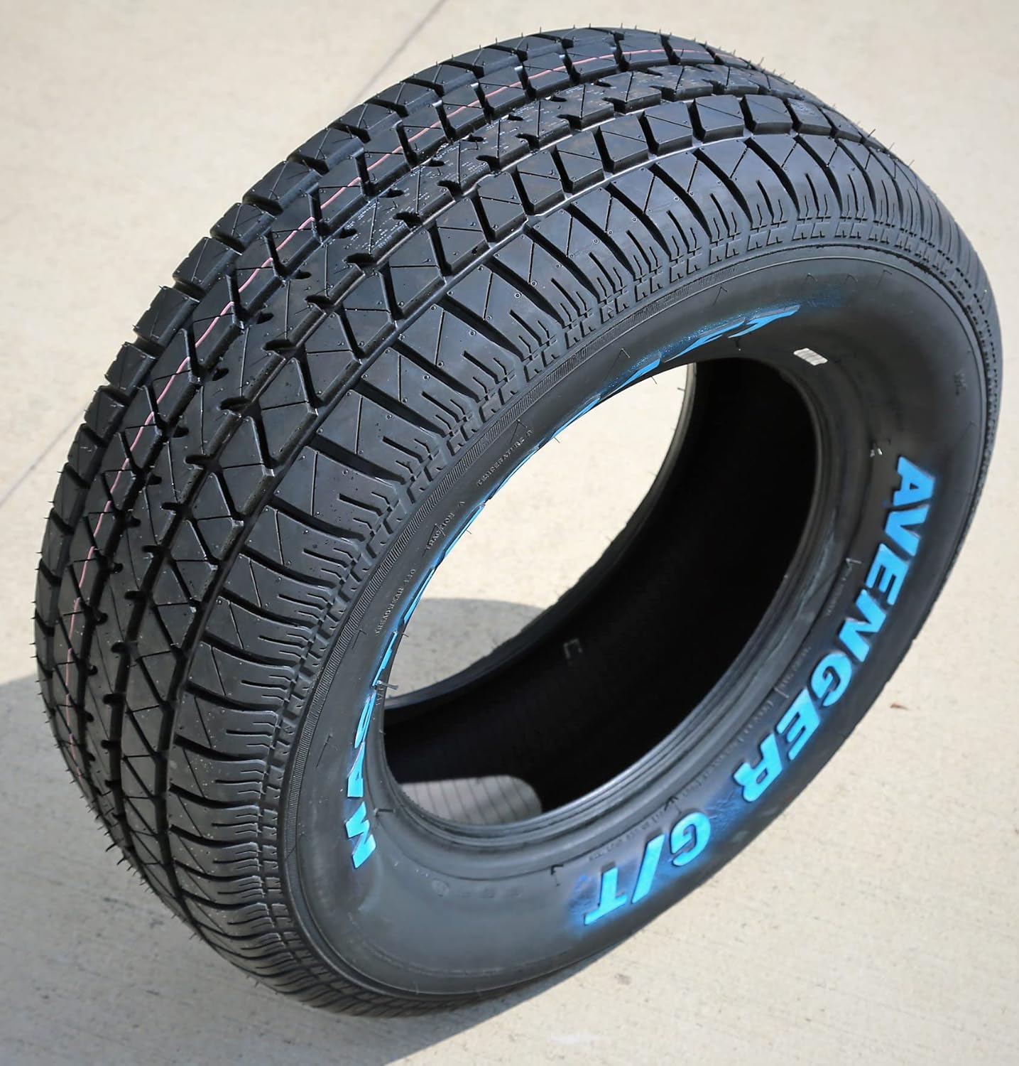 Mastercraft Avenger G/T All-Season Tire - 275/60R15 107T
