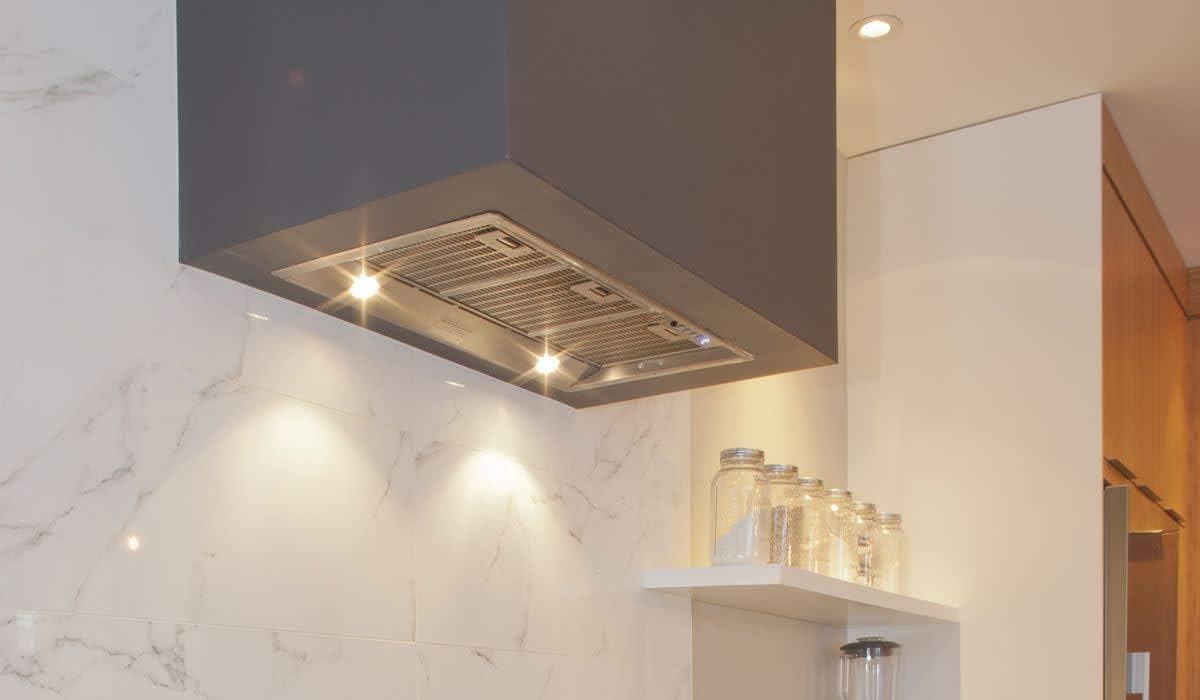 Faber INHC29SSV 29 Inca HC Insert Range Hood with Variable Air Management System 4 Speed Electronic Controls with White LED Delay Auto Shut Off Intensive Speed and Dishwasher Safe Mesh Filters in Stainless Steel