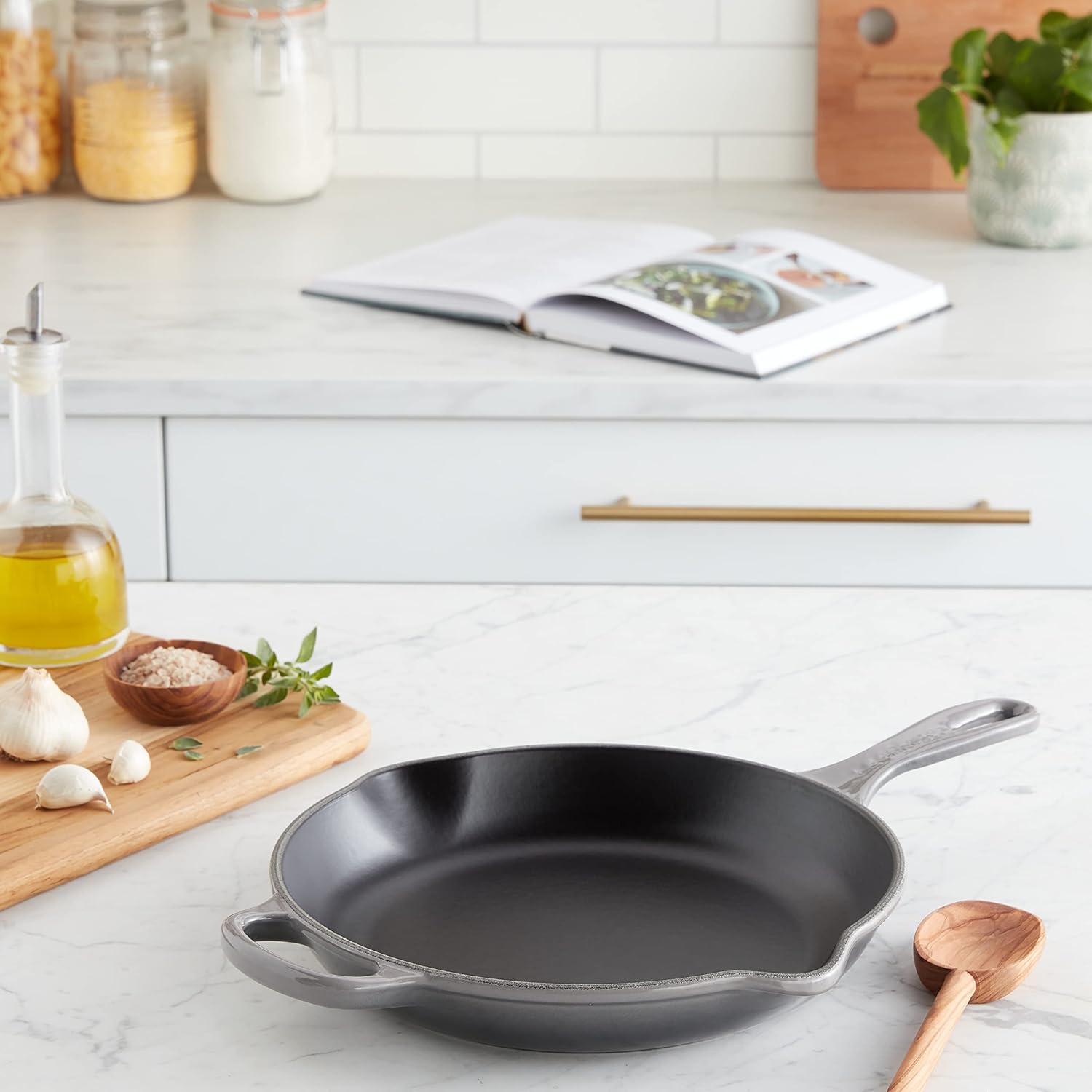 Le Creuset - LS2024-237D Le Creuset Signature Cast Iron Handle Skillet, 9, Deep Teal