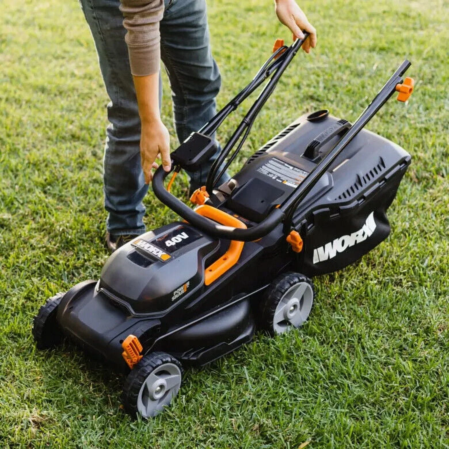 Worx WG779 40V Power Share 4.0Ah 14 Cordless Lawn Mower (Battery and Charger Included)