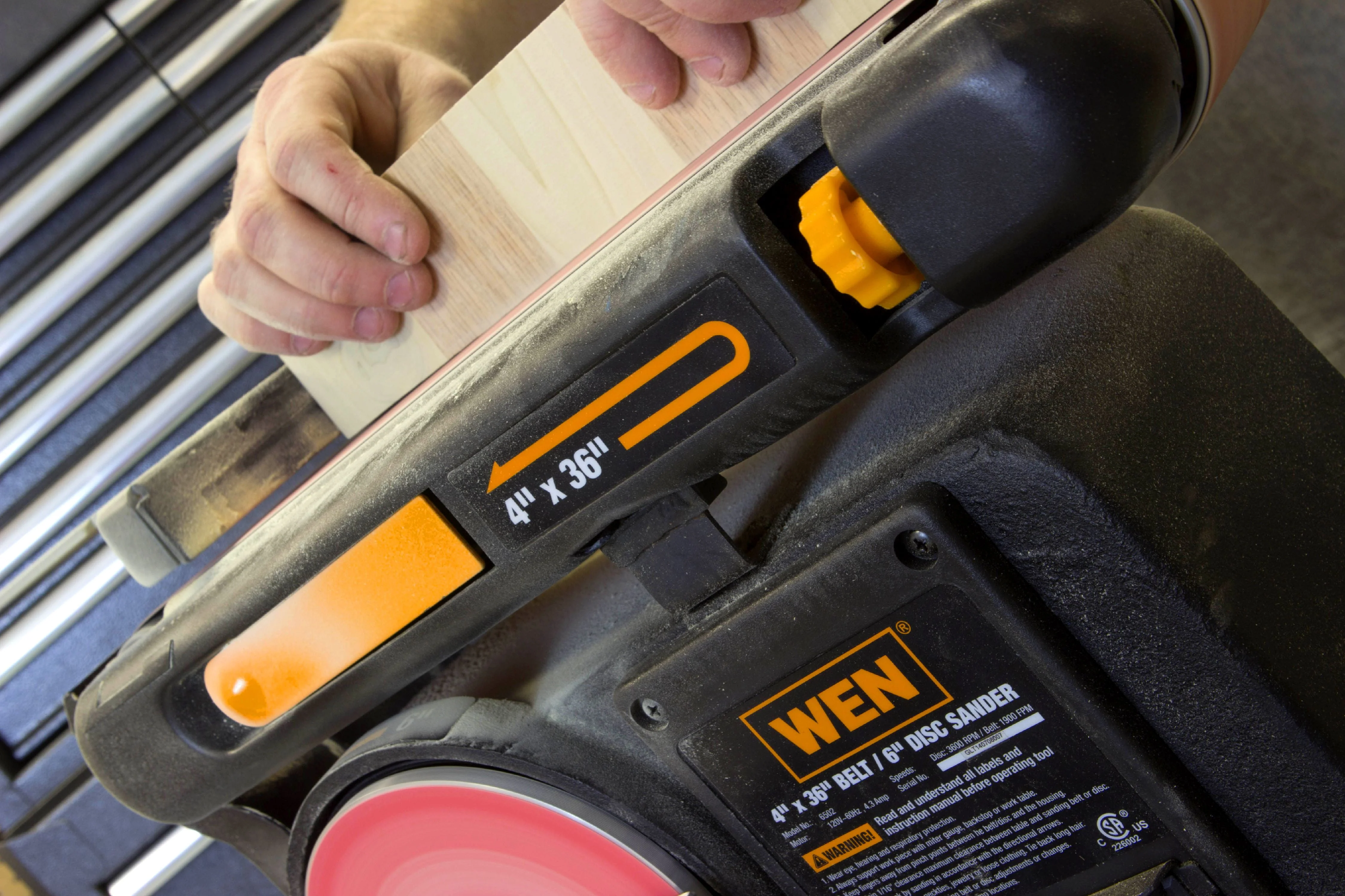 WEN 4.3-Amp 4 x 36 in. Belt and 6 in. Disc Sander with Cast Iron Base