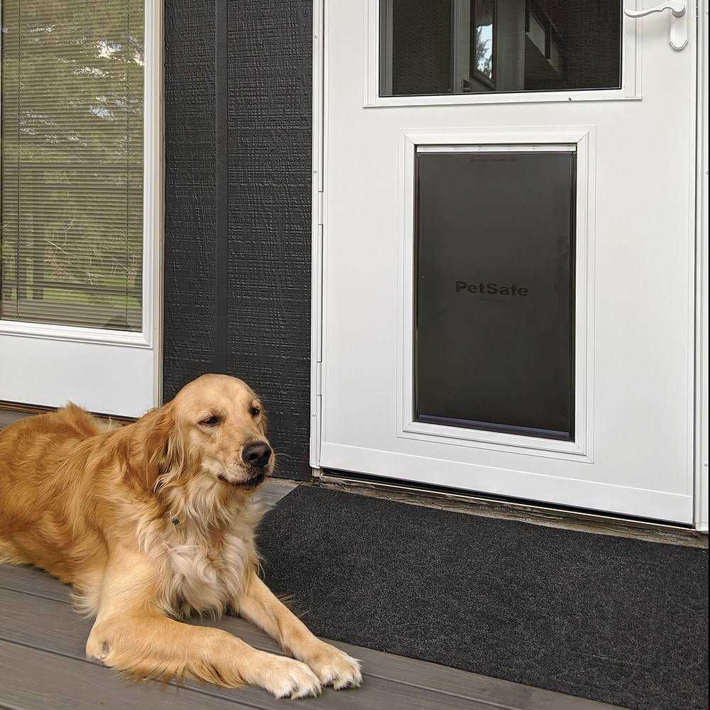LARSON Pet Storm Door