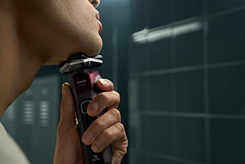 Philips Shaver Series 5000, Wet & Dry Electric Shaver with Cable-free Quick Clean Pod, S5882/50