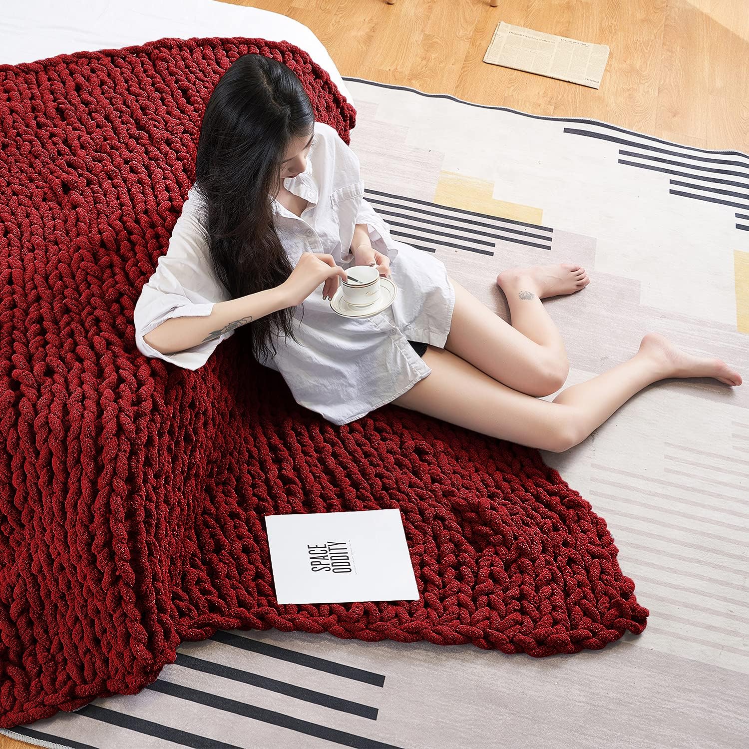 PENKERMAR Chunky Knit Blanket Chenille Throw Handmade Soft Chenille Large Cable Throw Knit Blanket for Bedroom Sofa Gray 40x40 （Single Sofa）