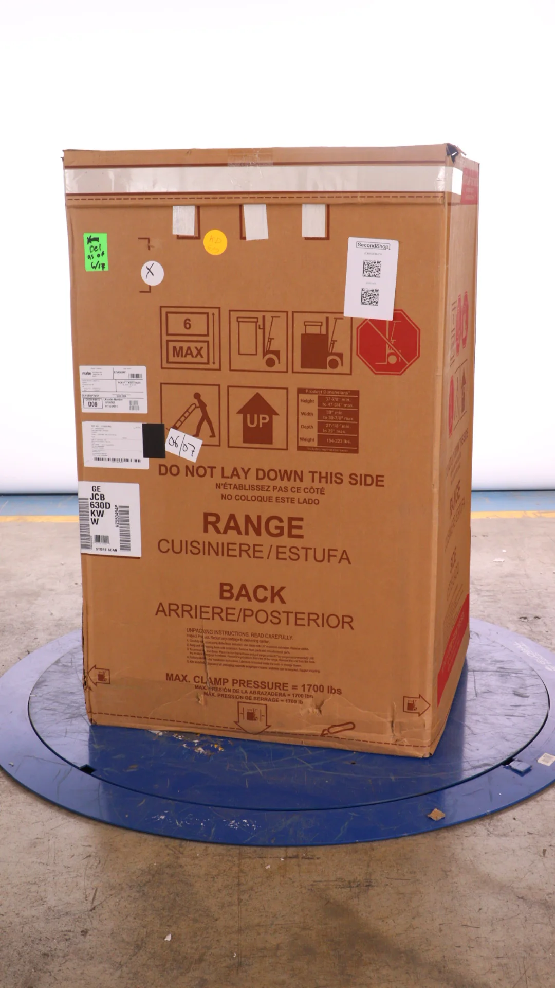 GE 30 in. 5.0 cu. ft. Electric Freestanding Range -  JCB630DKWW