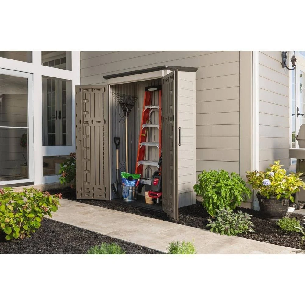 Rubbermaid Big Max Large Vertical Resin Storage Shed