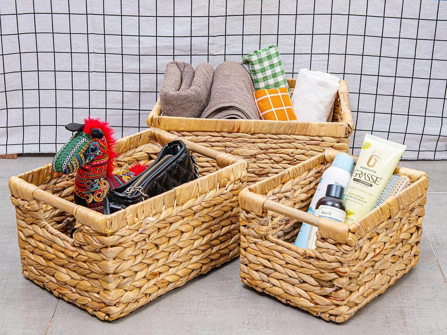VATIMA Large Wicker Basket Rectangular with Wooden Handles for Shelves, Water Hyacinth Basket Storage, Natural Baskets for Organizing, Wicker Baskets for Storage 14.5 x 10.3 x 7.2 inches