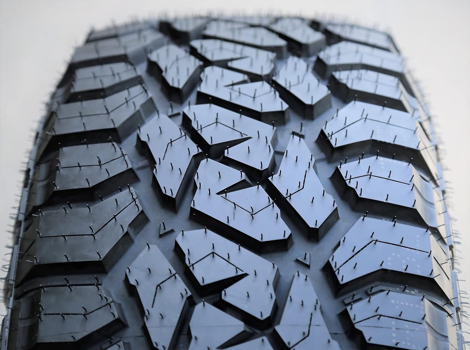 Miletrip TP99 R/T All-Terrain Mud Off-Road Light Truck Radial Tire-35X13.50R26LT 35X13.50X26 35X13.50-26 126Q Load Range F LRF 12-Ply BSW Black Side Wall, 35X13.50R26