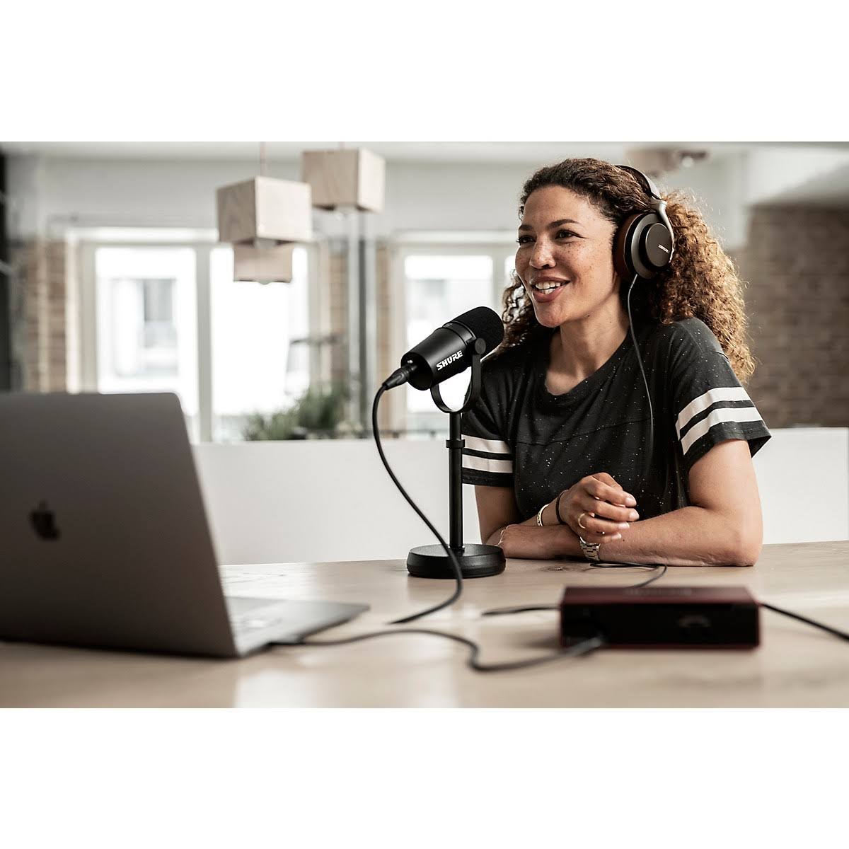 Shure MV7X Podcast XLR Microphone
