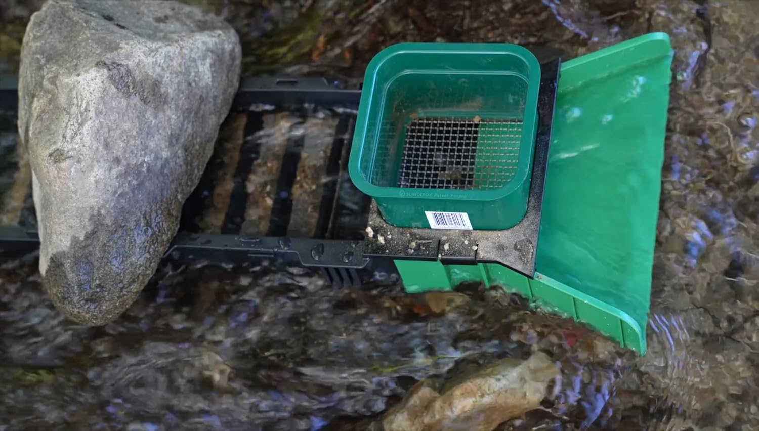 53 inch Sluice Box Compact Gold Panning Kit; Portable Sluice Box and 2 Classifier sifting Pans; Huntley Spoon; paydirt Scoop; classify While You Sluice with This Patented Prospecting Tool Set (Black)