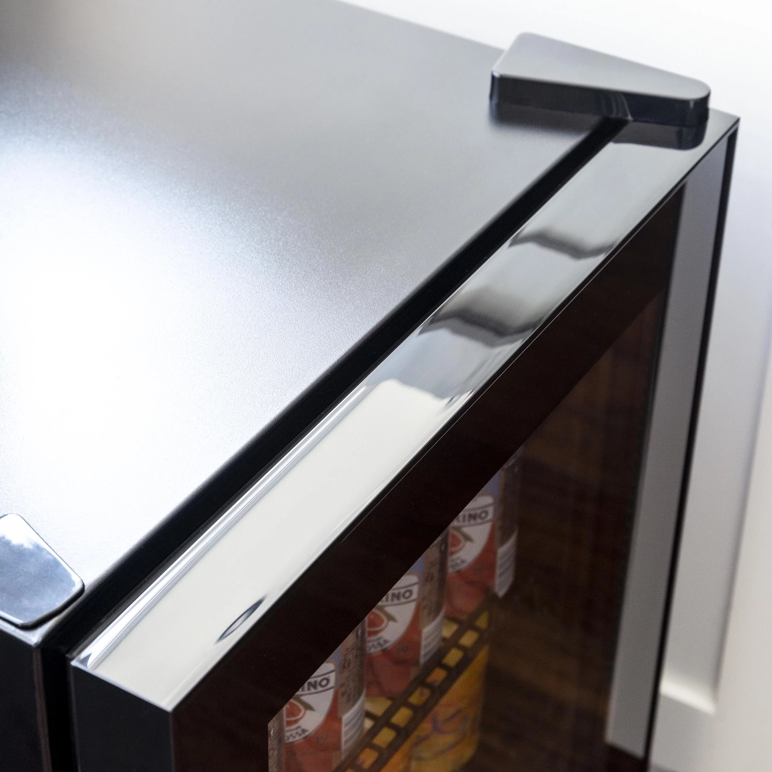 Newair 126 Can Beverage Refrigerator Cooler, Freestanding Mini Fridge in Black for Home, Office or Bar