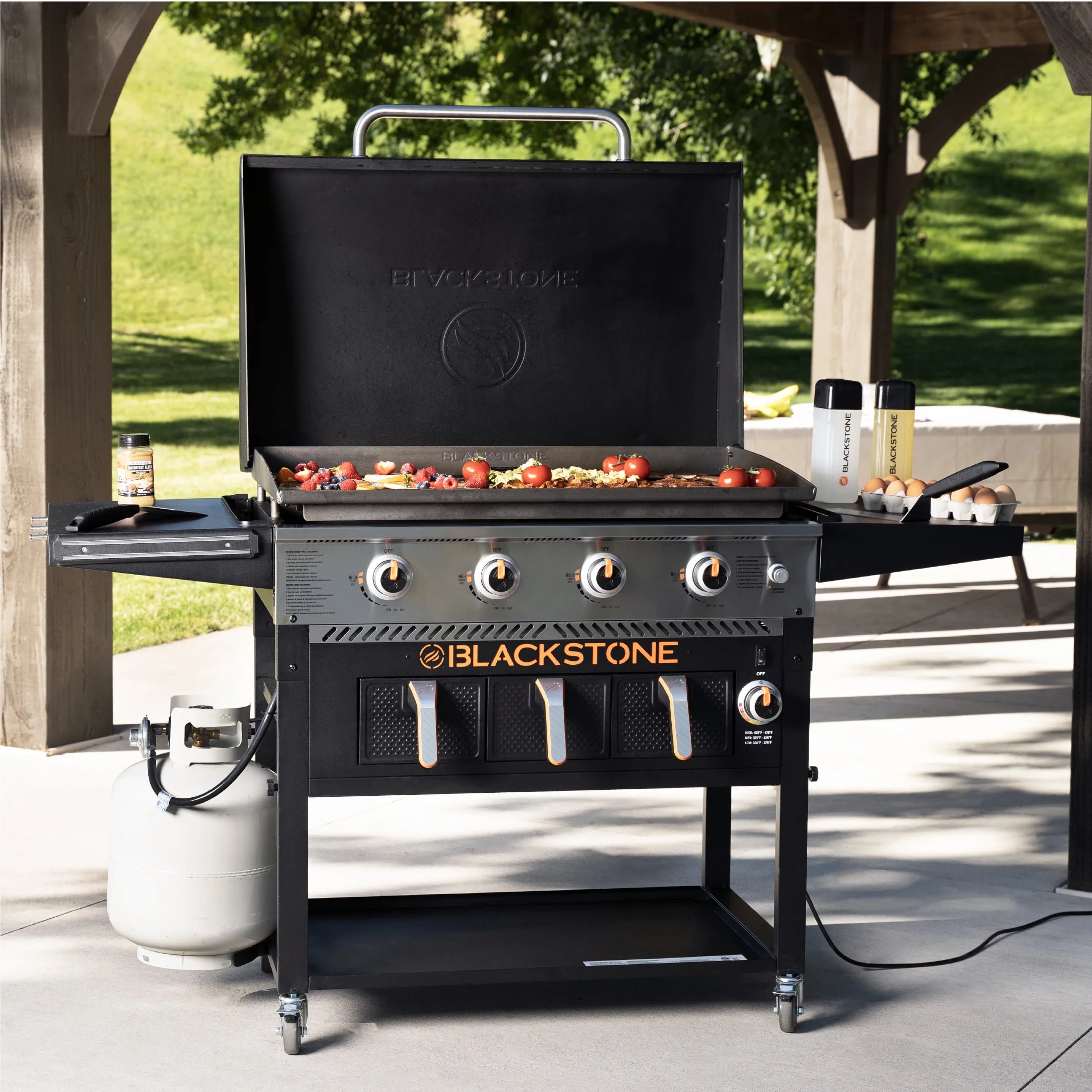 Blackstone 4-Burner 36 Propane Griddle with Air Fryer and Hood