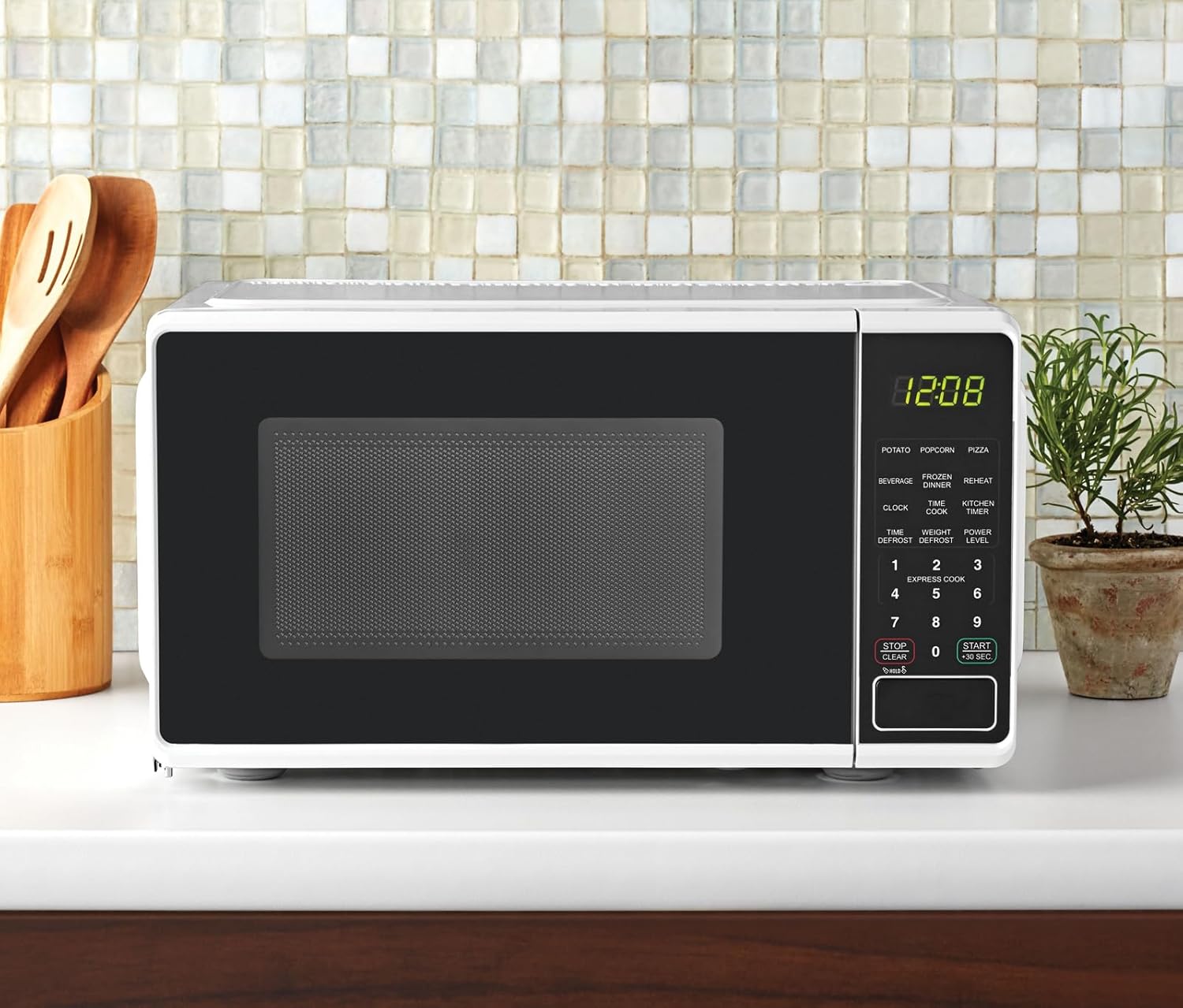 0.7 cu. ft. Countertop Microwave Oven, 700 Watts, Easy Clean Interior, with Safety Lock (Please choose color)