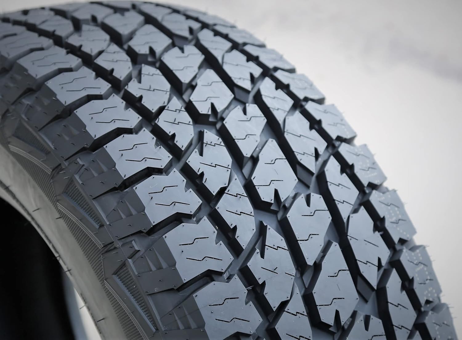 Set of 4 (FOUR) Landspider Wildtraxx A/T All-Terrain Off-Road Light Truck Radial Tires-LT285/65R18 285/65/18 285/65-18 125/122S Load Range E LRE 10-Ply RWL Raised White Letters