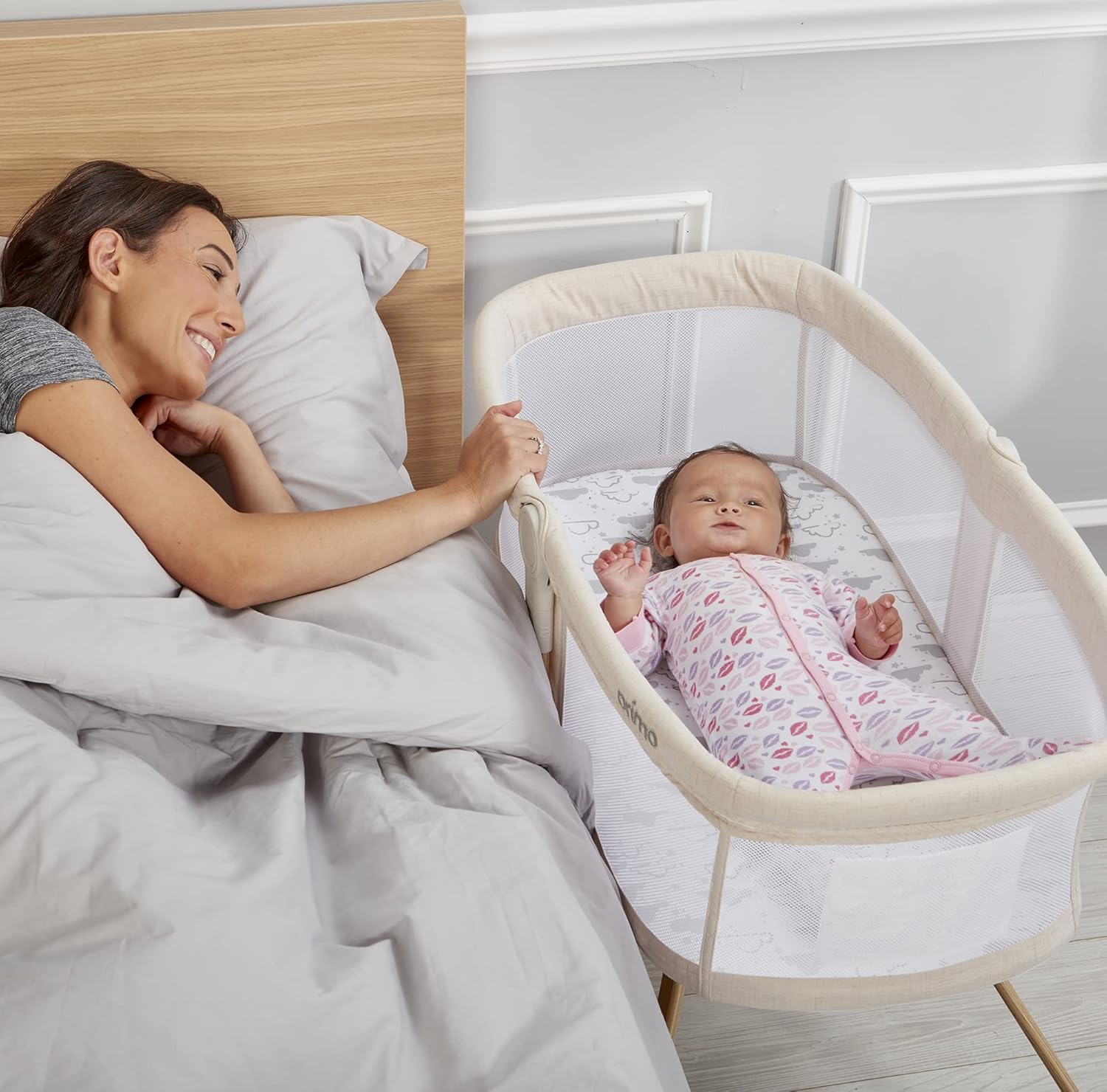 Primo Little Cloud Gliding Bassinet: Portable Folding Baby Bed with Removable Canopy, Travel Bag, and Mattress - Ideal Baby Bassinet, Lounger for Newborns, Bedside Sleeper, Perfect Travel Crib