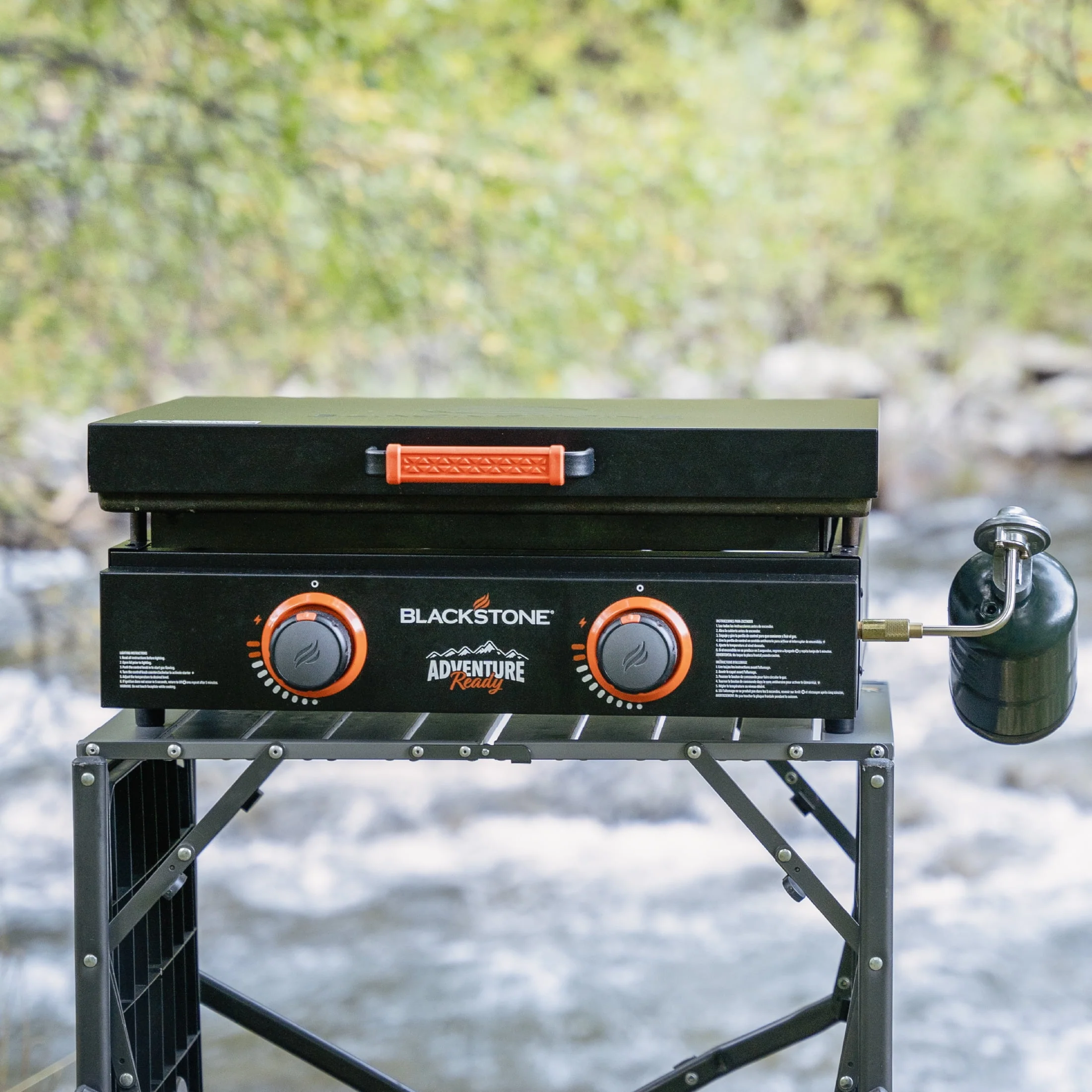 Blackstone Adventure Ready 2-Burner 22 Propane Griddle with Hard Cover in Black