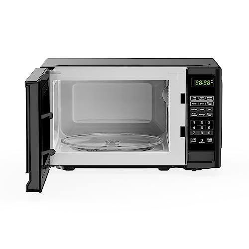 BLACK+DECKER Countertop 0.7 Cu. Ft. 700 Watts Compact Microwave Oven with LED Lighting