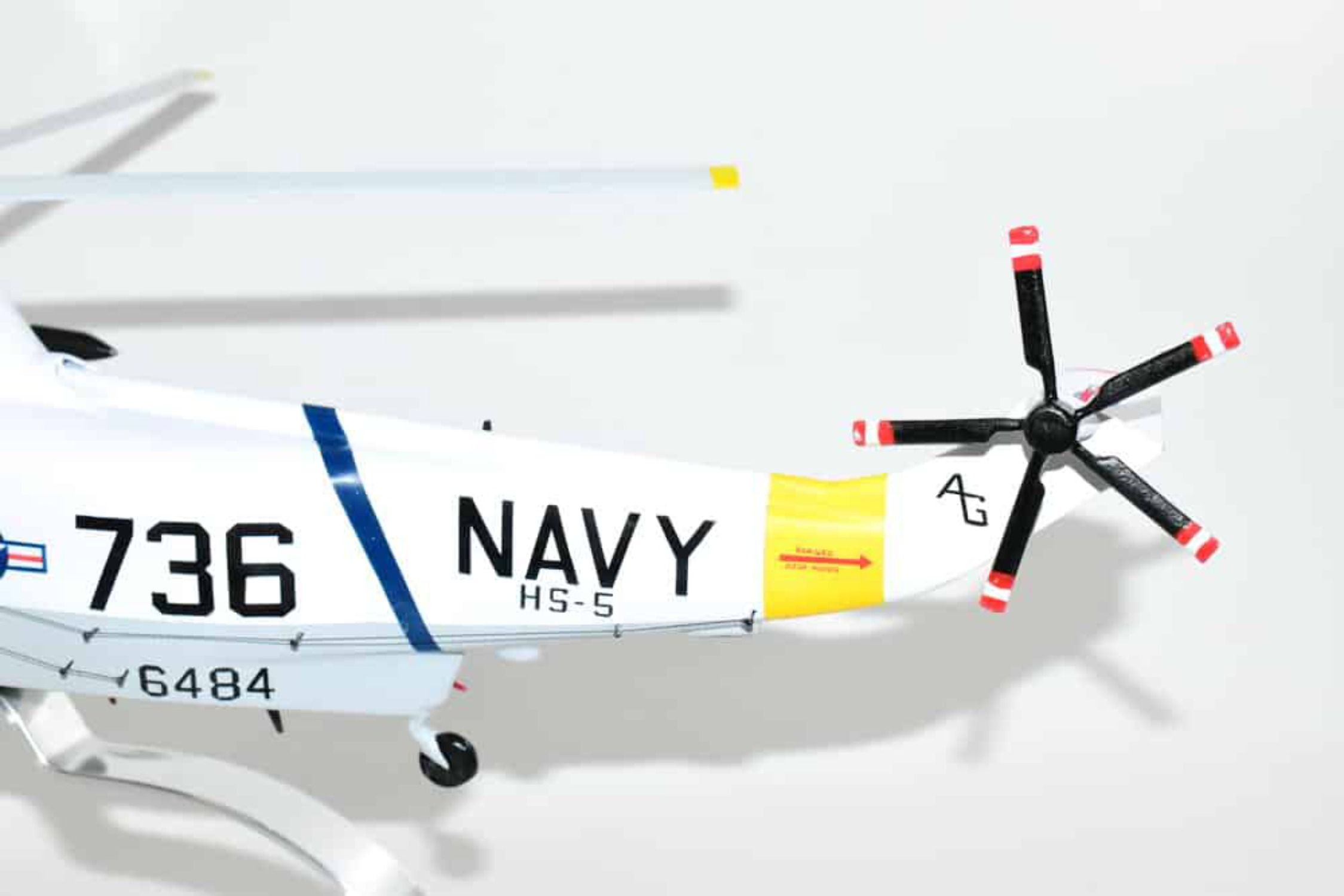 Sikorsky® SH-3 SEA KING™, HS-5 Nightdippers, 16 Mahogany Scale Model