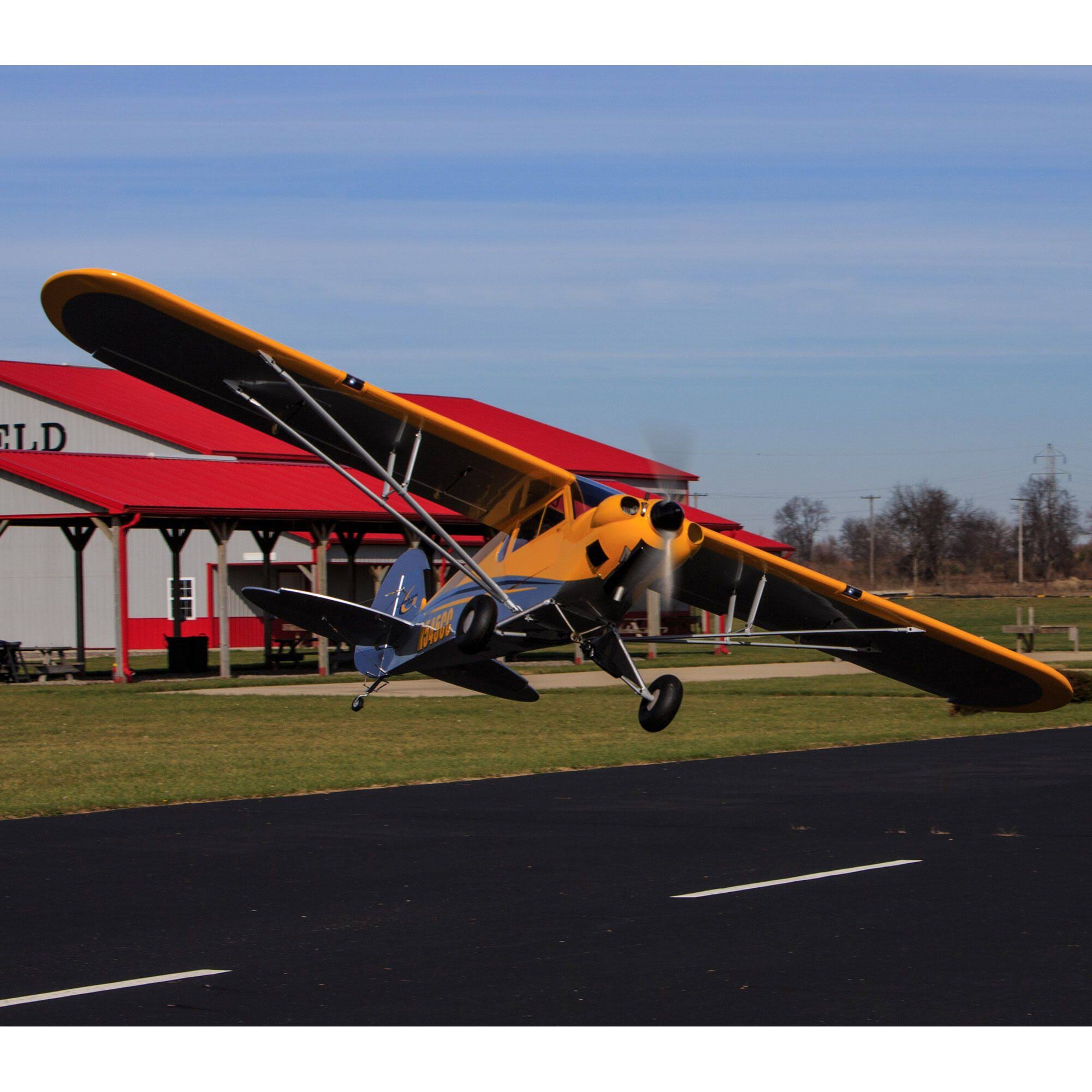 Hangar 9 HAN5065 Carbon Cub 15cc ARF