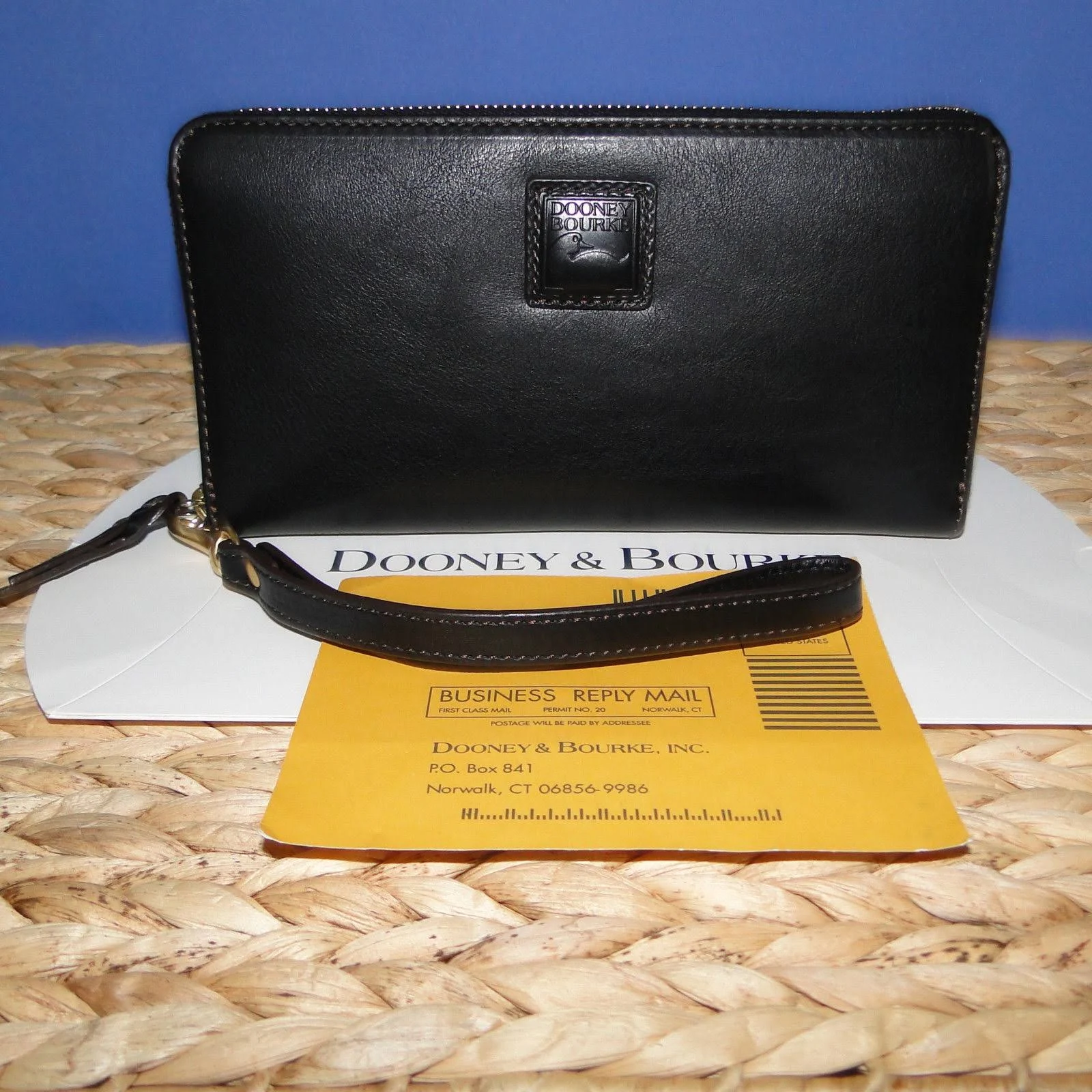 Dooney u0026 Bourke Florentine Large Zip Around Wristlet, Black