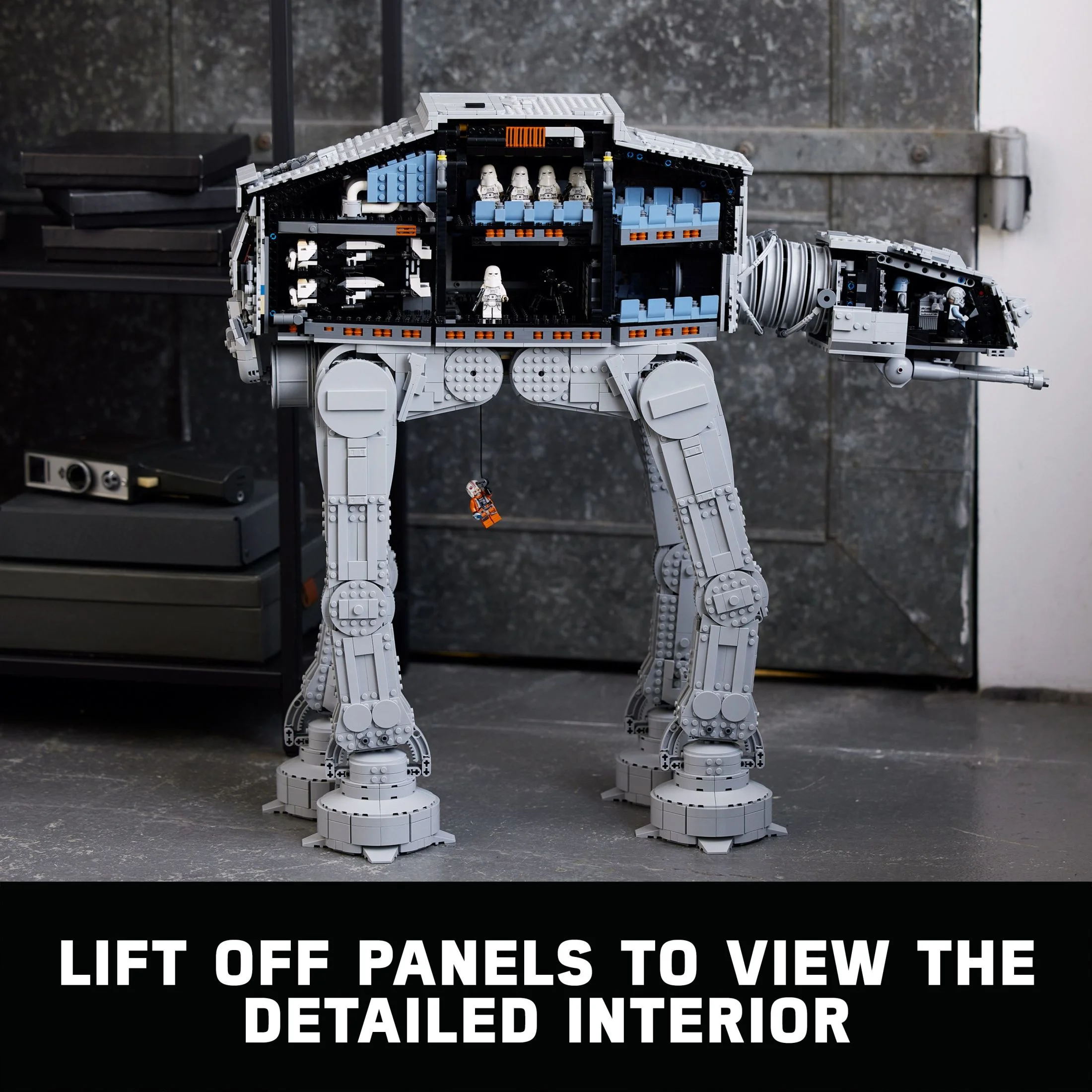LEGO Star Wars AT-AT Walker 75313 Buildable Model - Collectible Set for Adults, Ultimate Build and Display Set, 9 Minifigures Including General Veers, Luke Skywalker, Snowtroopers and AT-AT Drivers