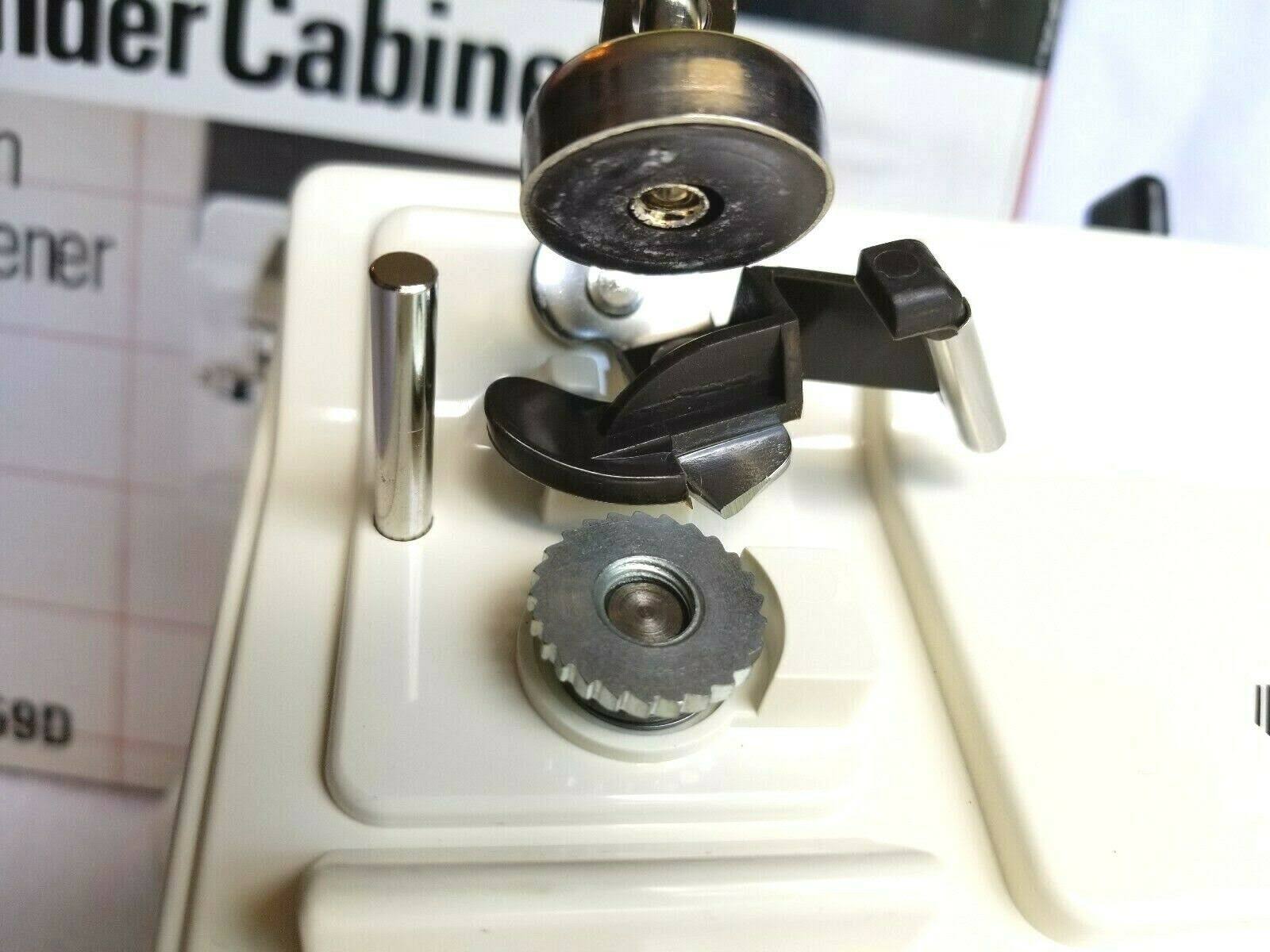 Black u0026 Decker Spacemaker Under Cabinet Electric Can Opener EC59D