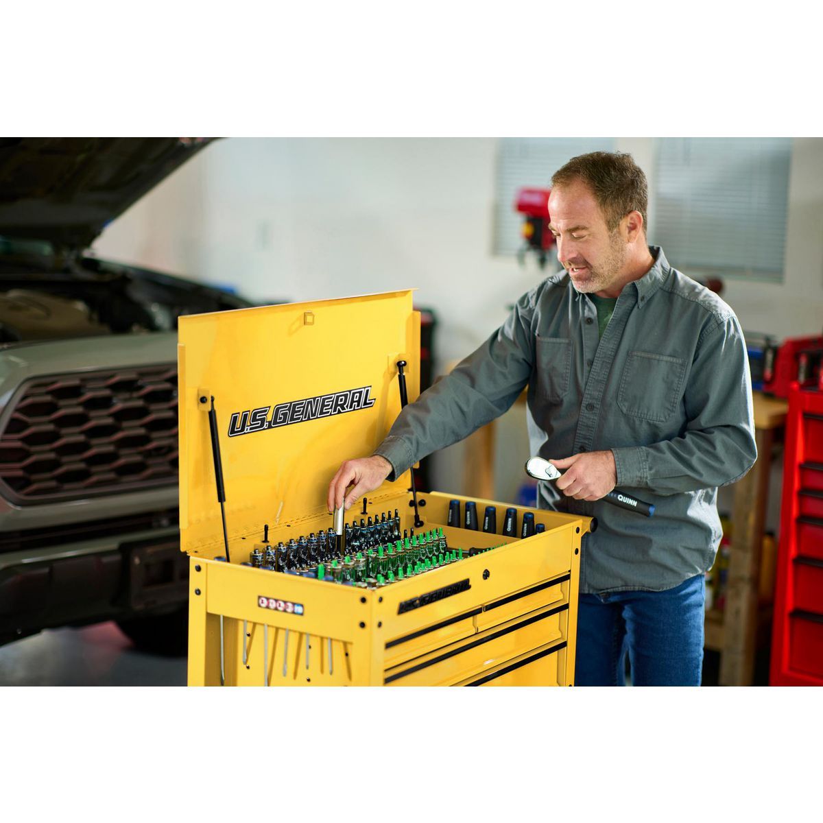 U.S. GENERAL 30 in., 4-Drawer Tech Cart, Red