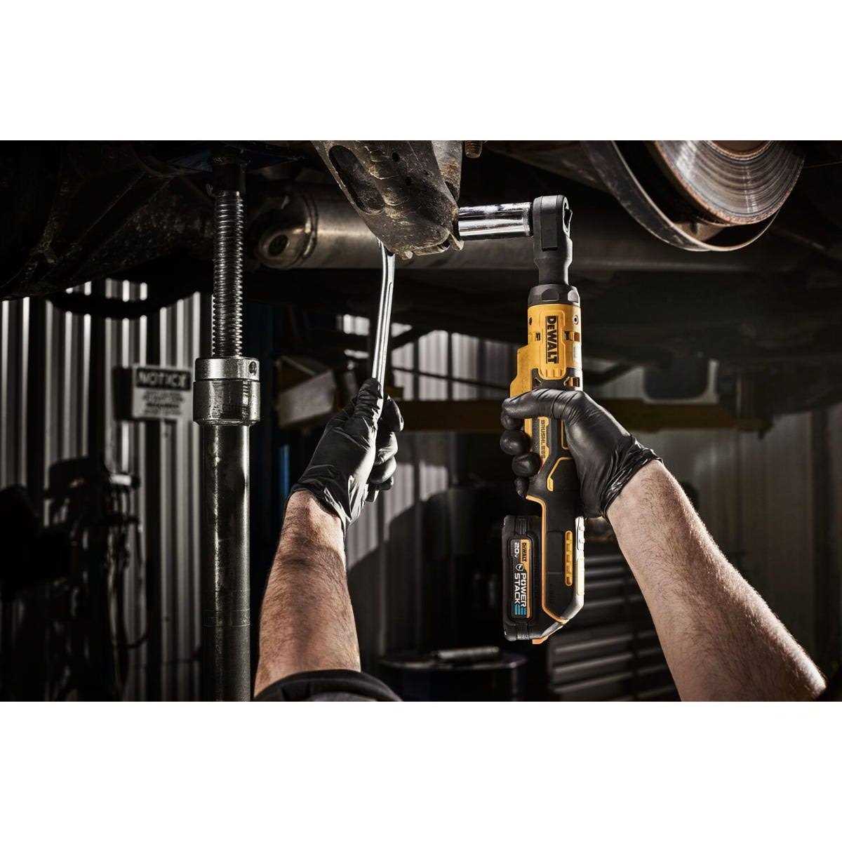DEWALT 20V Max 3/8 in Ratchet Kit - DCF513GE1 - Shop Hardware Tools Online Store