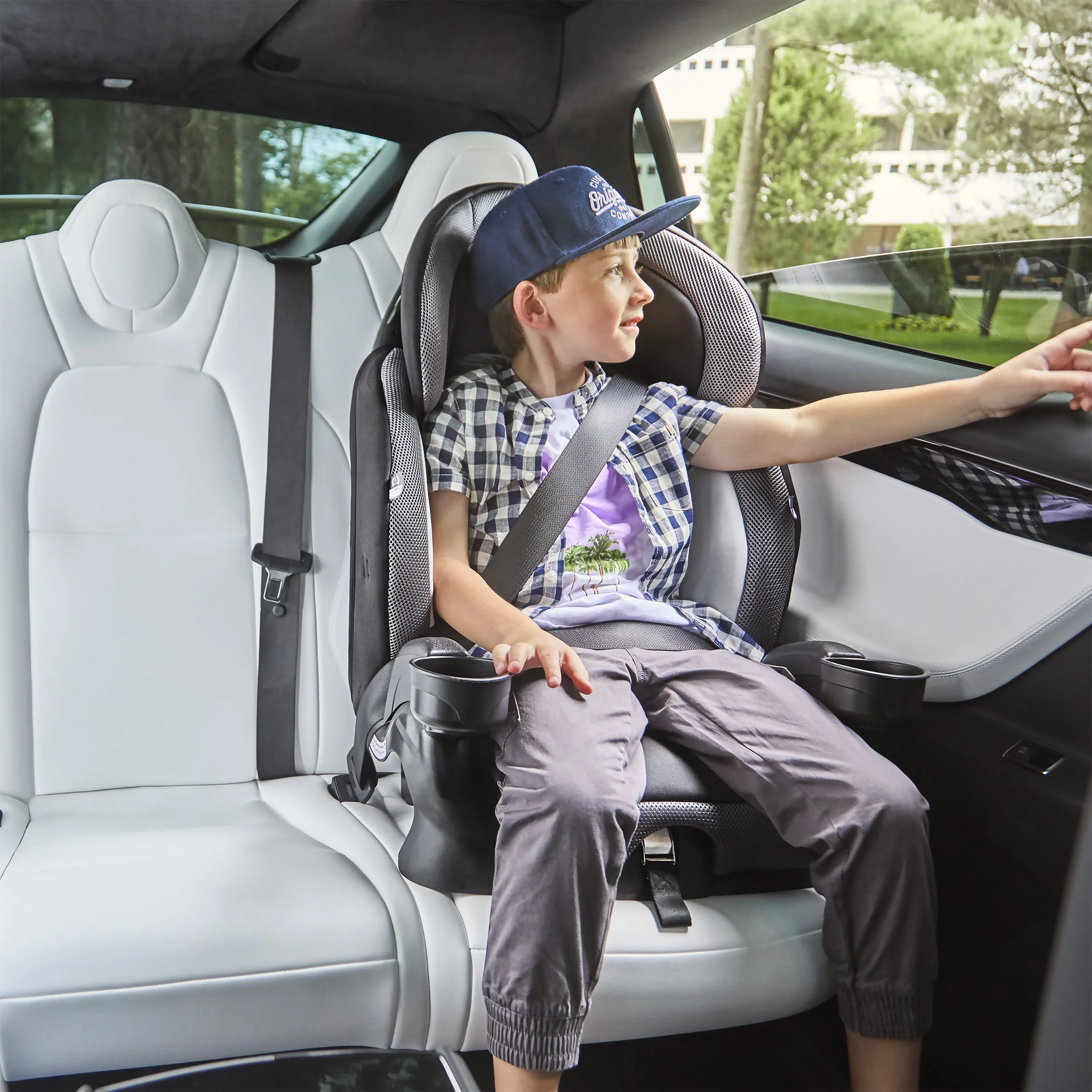 Evenflo Chase Plus 2-in-1 Booster Car Seat (Geneva Pink)