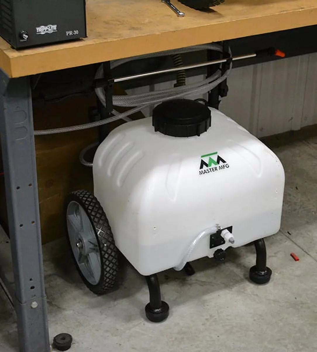 master mfg 27080 gardener rechargeable cart sprayer - 12v, 9 gal capacity - model no.  pcd-e3-009b-mm