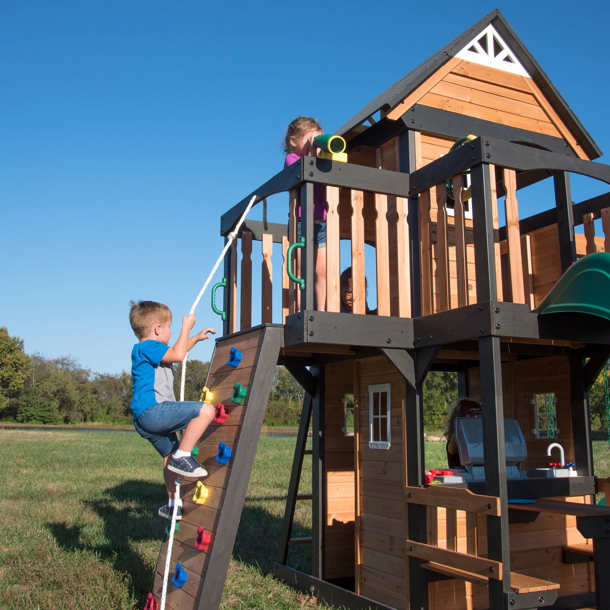 Backyard Discovery Canyon Creek Swing Set
