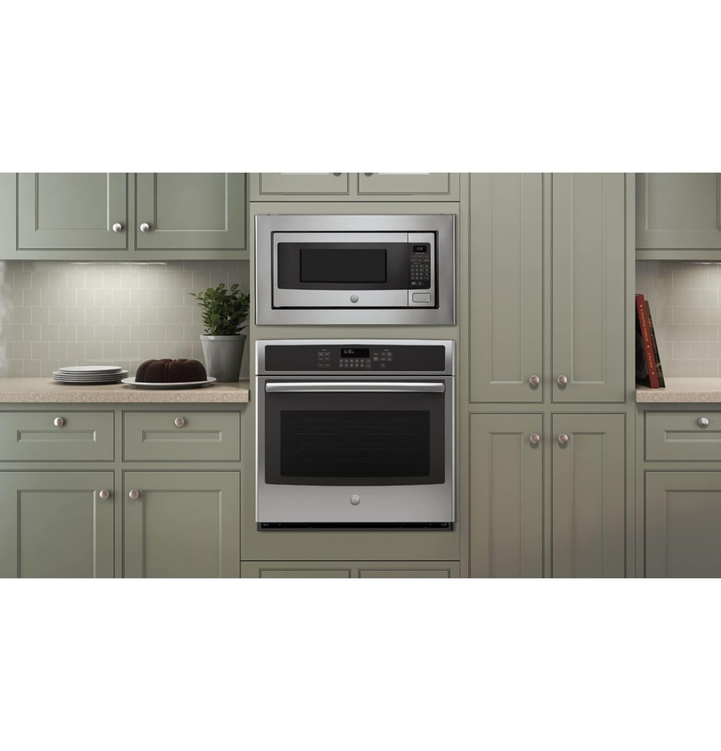 GE Profile PEM31DFBB 24" 1.1 cu. ft. Capacity counter top Microwave Oven in Black
