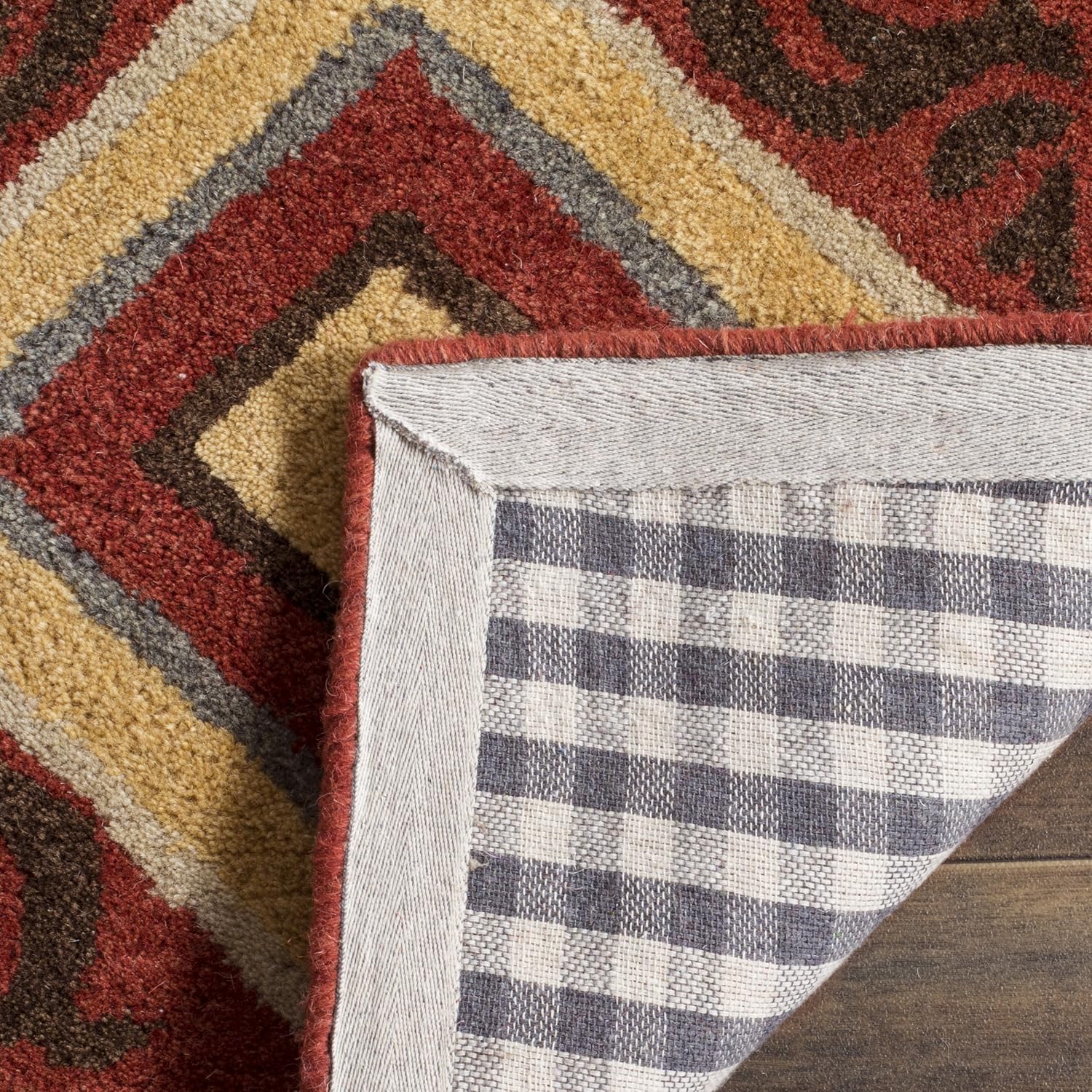 SAFAVIEH Heritage Collection 8' Square Red / Multi HG404A Handmade Traditional Oriental Premium Wool Area Rug