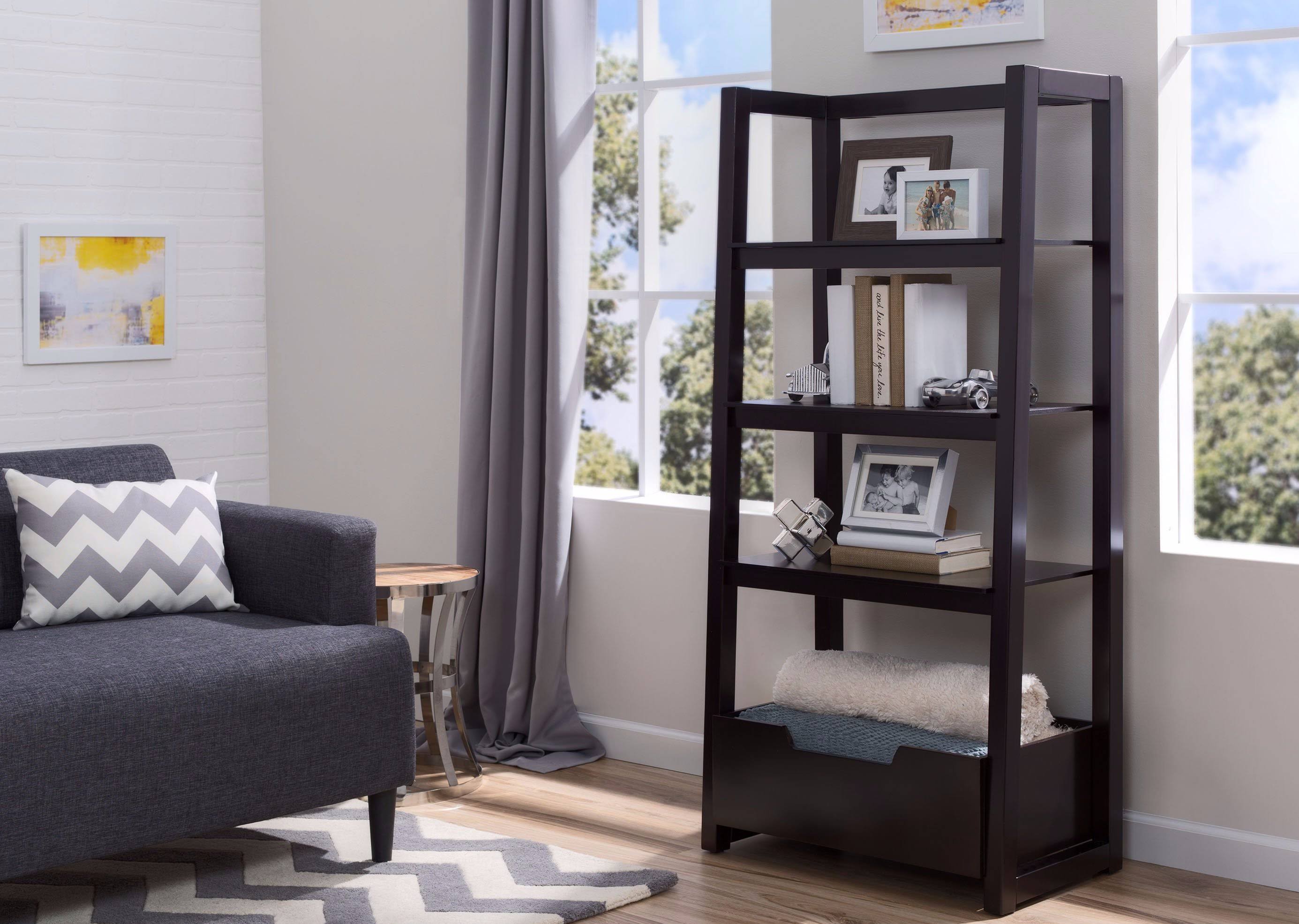 Delta Children Ladder Shelf White Grey
